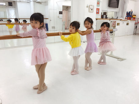 日曜日 10:30 土曜日 13時