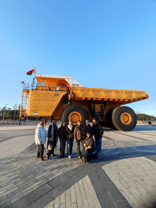 Экскурсия по Минску с фотостопом на БЕЛАЗе всего за 70 бел.руб.