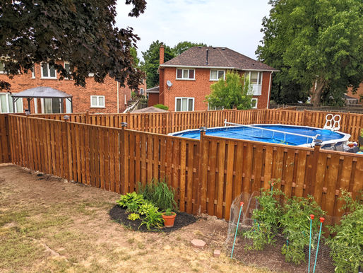 Fence & Deck Trends 2025: What’s In and What’s Out