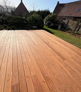 Terrasse en bois naturel