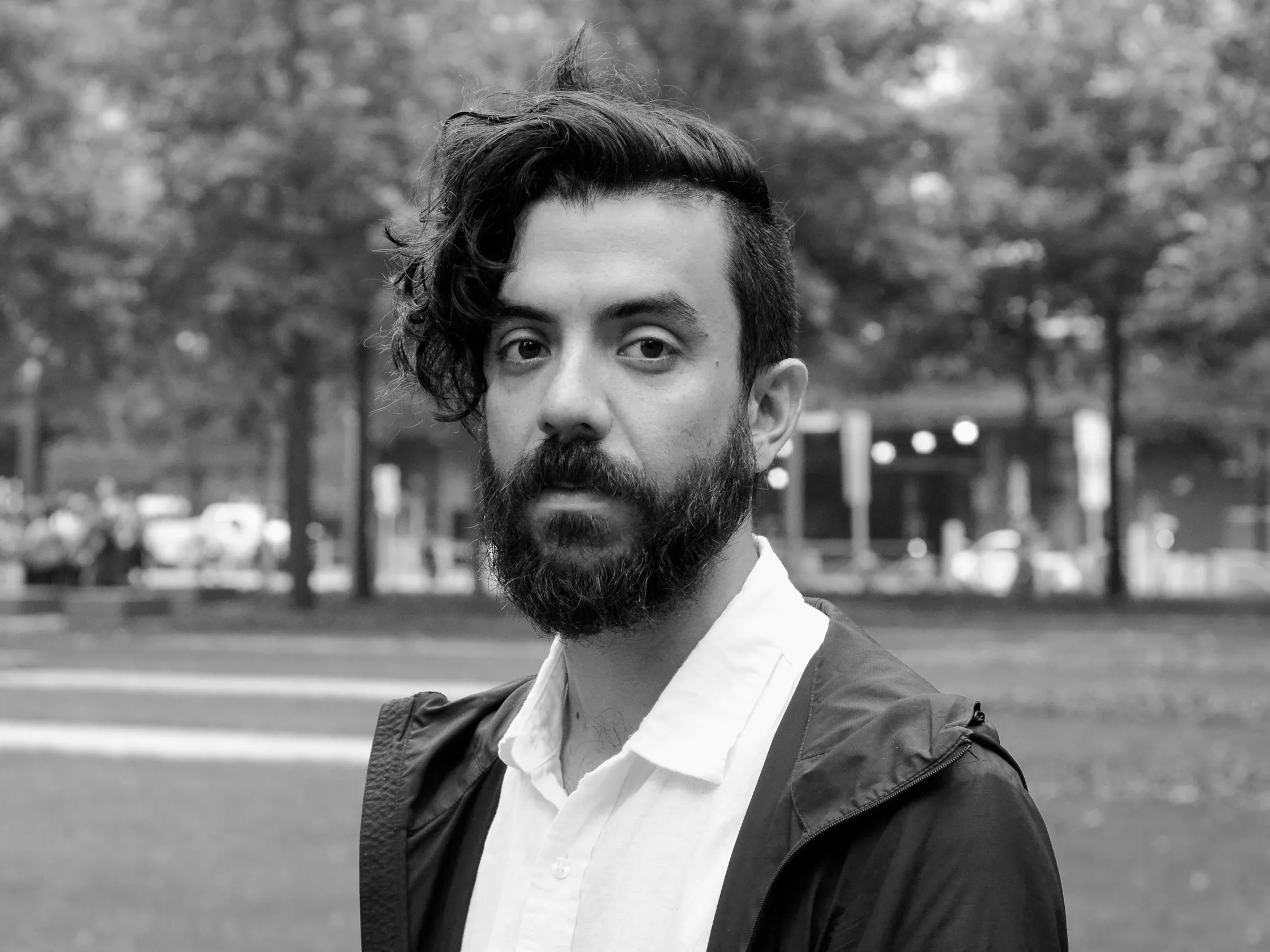 PoetryPodcast-KavehAkbar.webp