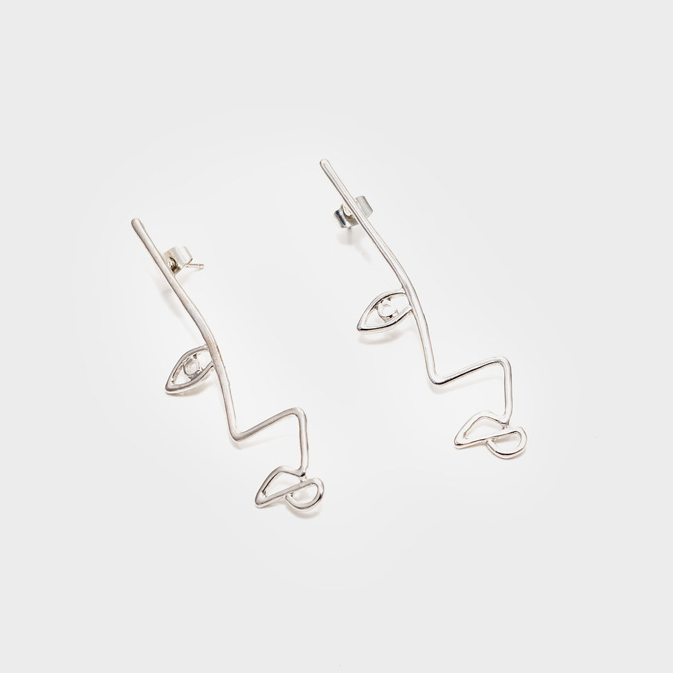 Pendientes de plata diseñados