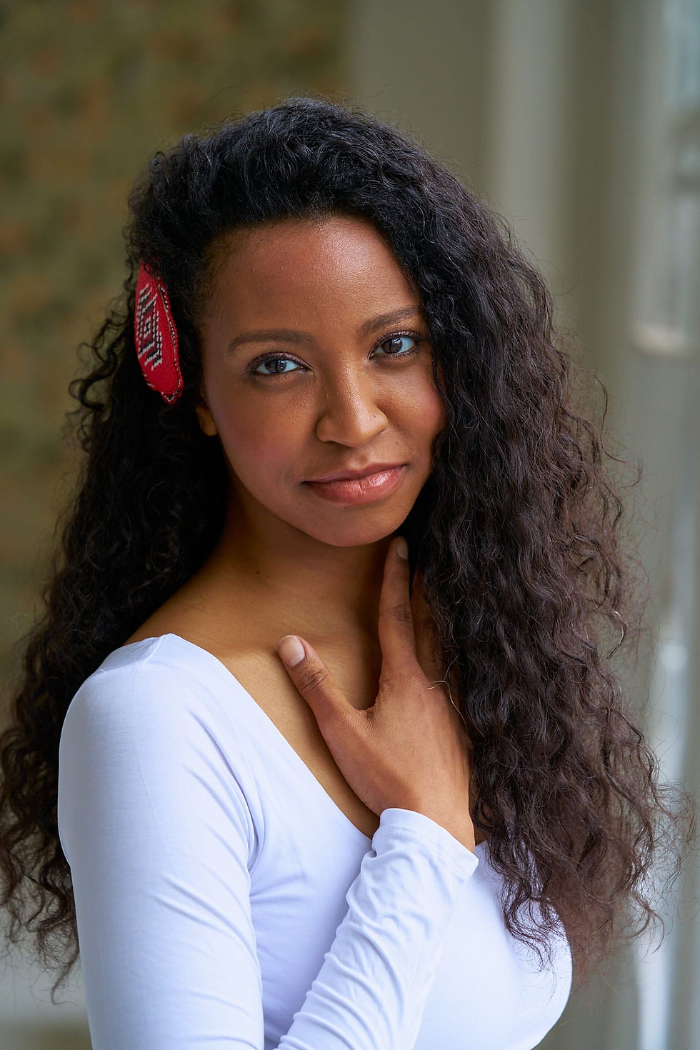 Alannah Headshot.jpeg