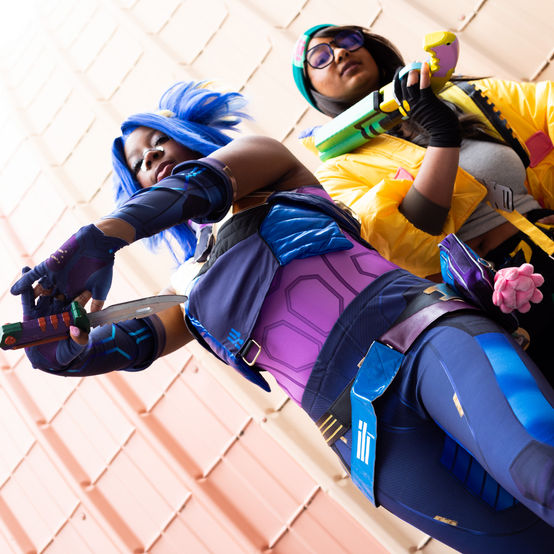 Shooting Cosplay Duo Killjoy Neon Japan Expo 2024
