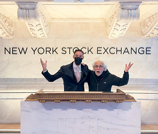 Elliot Hewitt Trader Wall Street