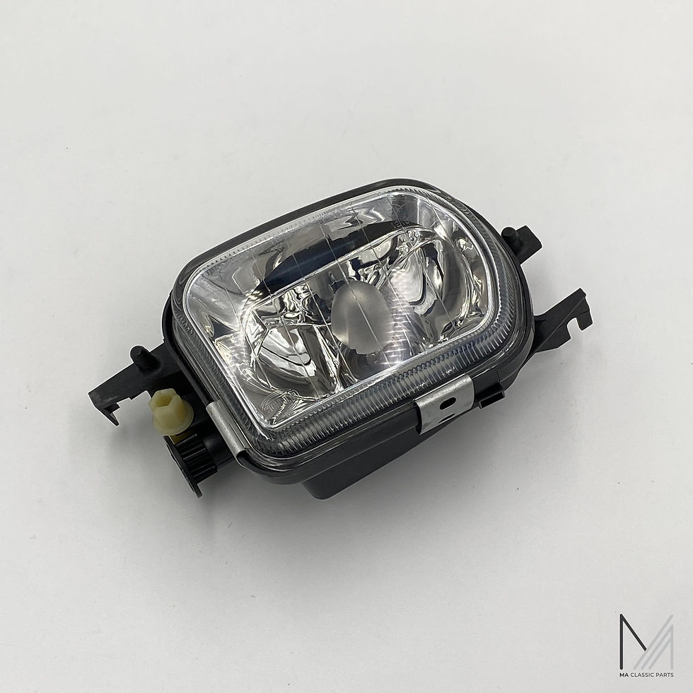 A2038201156 Mercedes-Benz R171 W203 W215 W209 R230 Nebelscheinwerfer Hella links NOS CLK SL
