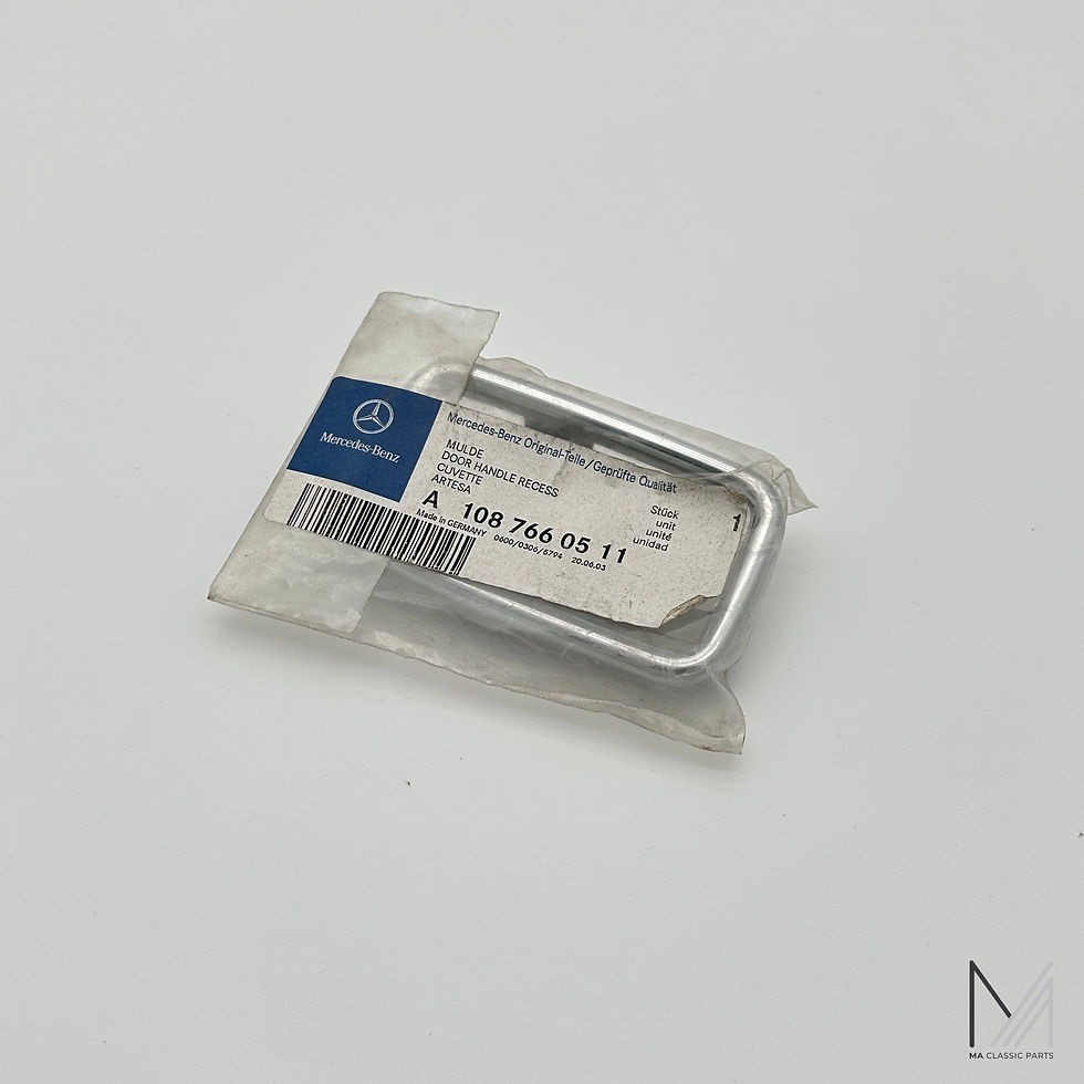 Mercedes-Benz Griffmulde Türgriff A 108 766 05 11 NOS – W108 /8 – Ansicht 1