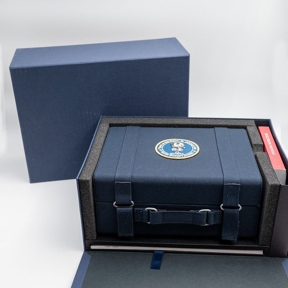 Thumbnail: OMEGA Speedmaster "Silver Snoopy Award" 50th Bracelet 310.32.42.50.02.001