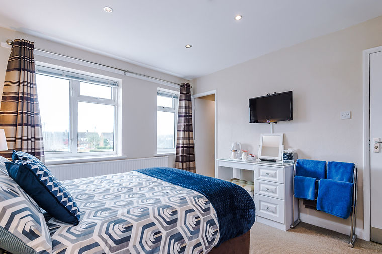 Copy of HolcombeGuestHouse-19.jpg