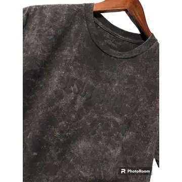 Mineral Wash Jesus Is King T-Shirt