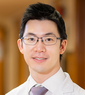 GKKLAU_Self photo_whitecoat_1020.jpg