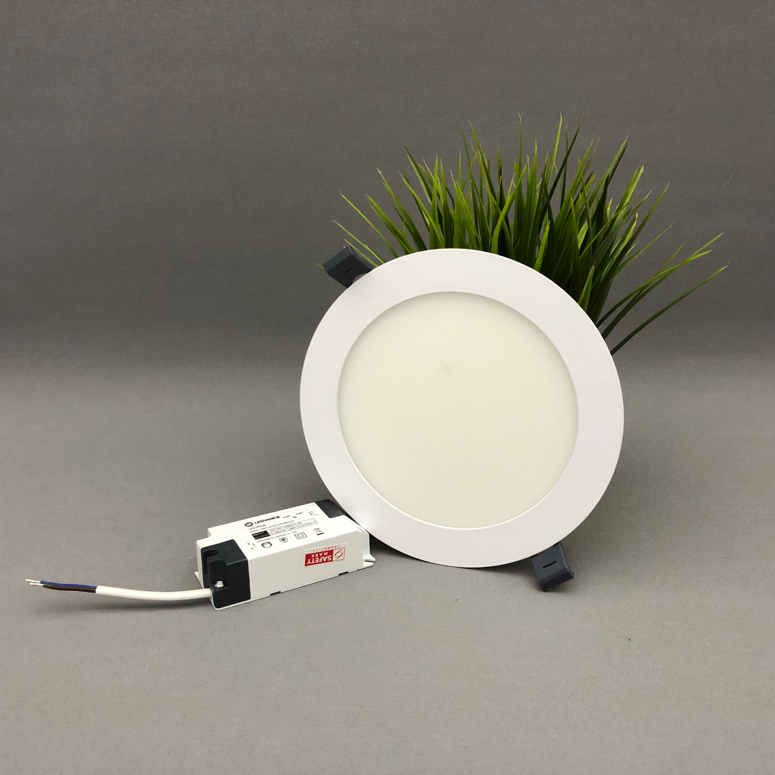 LEDVANCE Slim (Round) 9W /15W / 18W