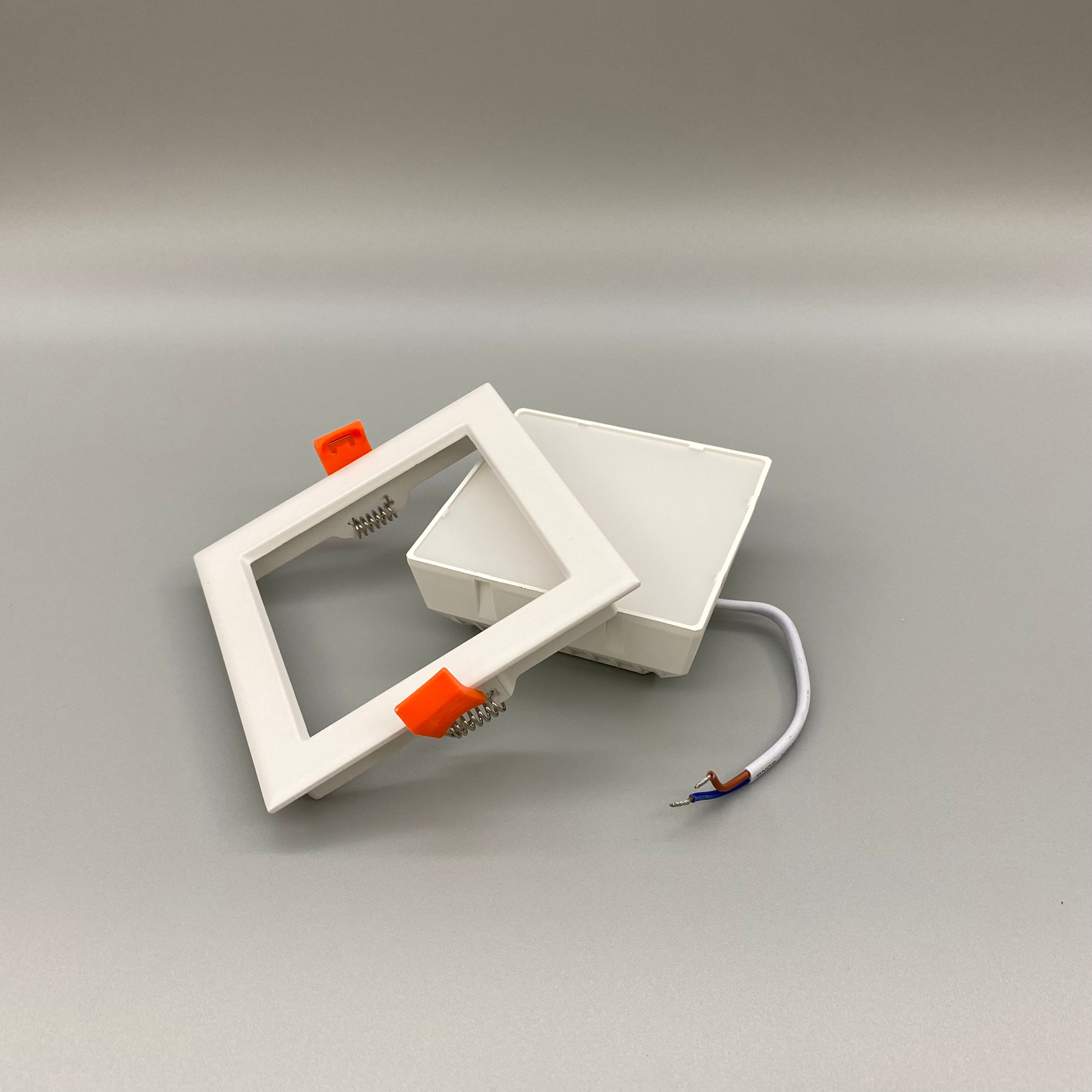 💡 Light Up & Save! LINIQ 8W Single Tone Downlight – Bundle of 5 + 1 FREE ✨