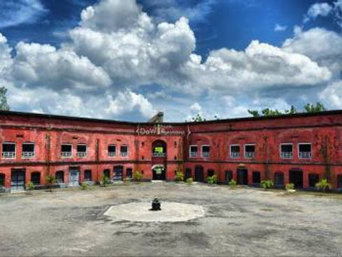 Tempat Wisata Di Kebumen : BENTENG VAN DER WIJCK