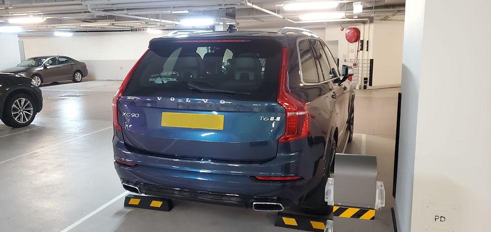 縮圖：2017 VOLVO XC90 T6 R DESIGN