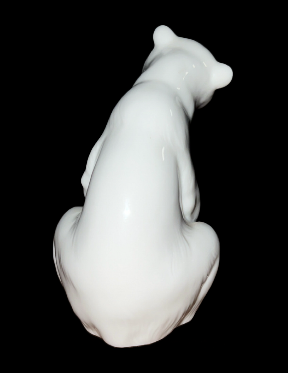 Thumbnail: Vintage Lladro Polar Bear