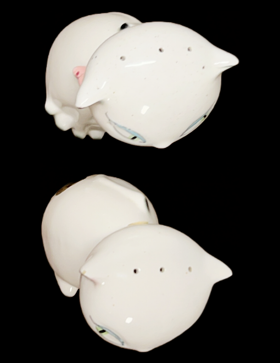 Thumbnail: Vintage Cozy Kitten Salt& Pepper Shaker