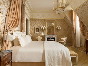 Легендарный отель Ritz открылся после 4-х летней реконструкции.