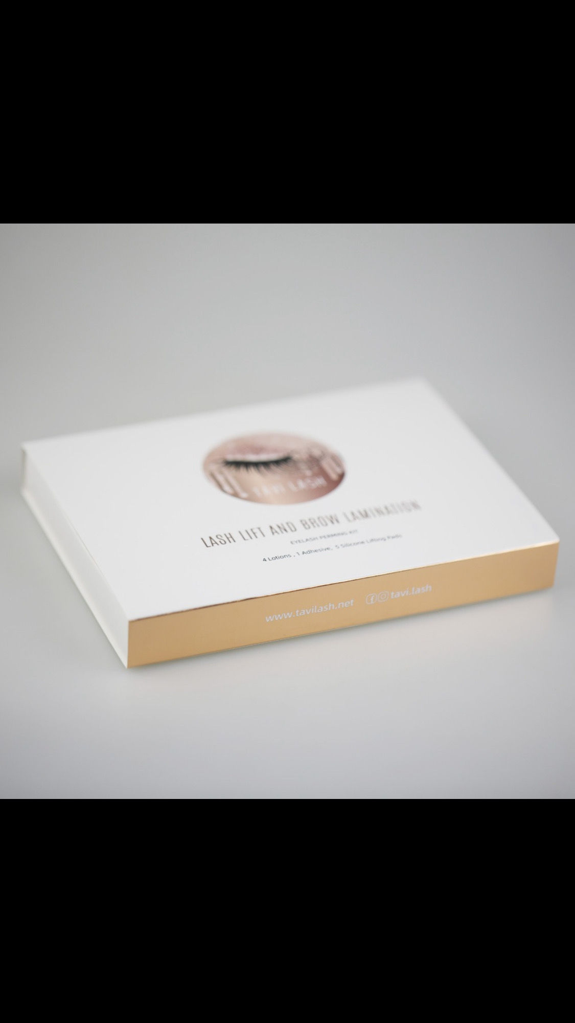 Lash lift and brow lamination