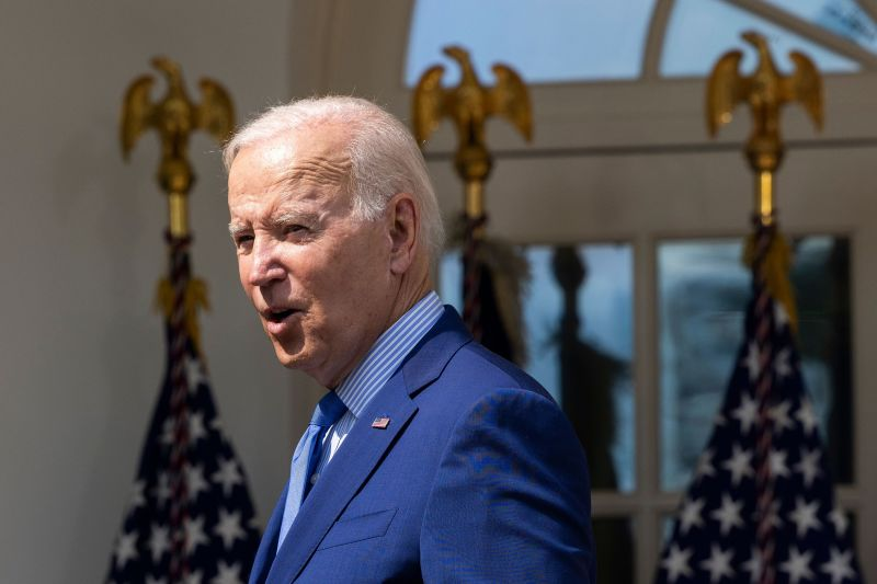 Biden declares the pandemic over. People are acting like it too content media