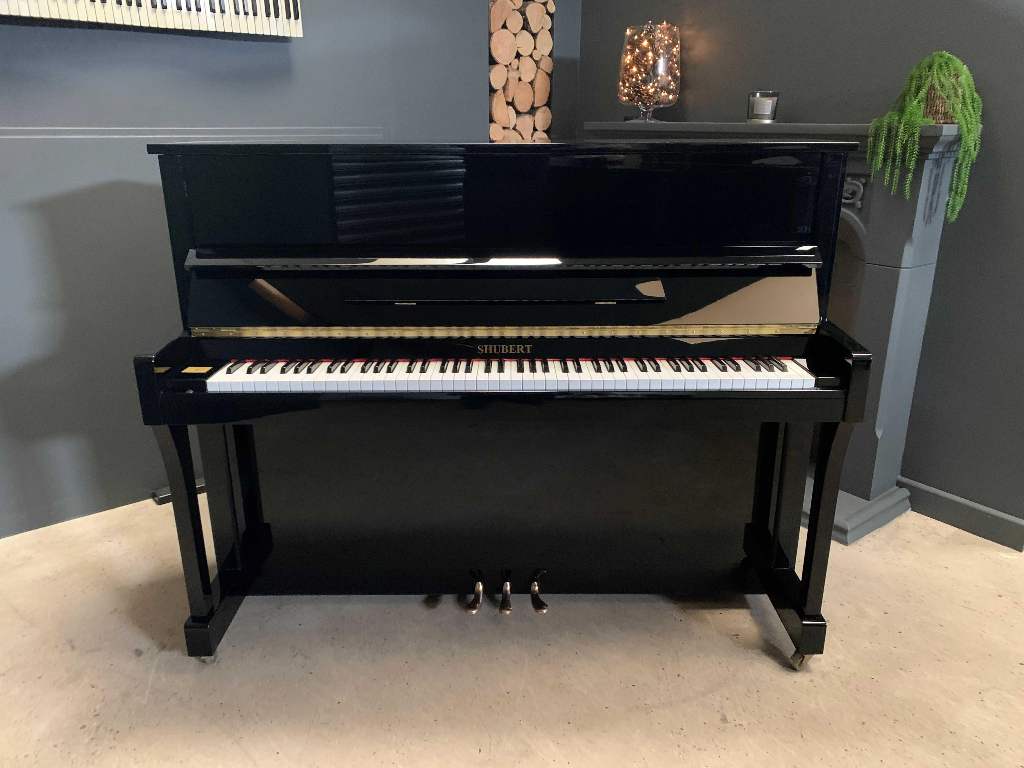 Shubert 118 upright piano - gloss black