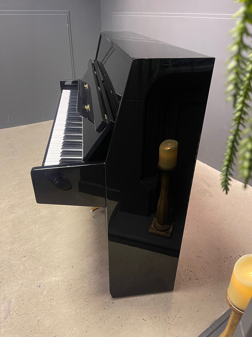 Thumbnail: Otto meister Upright piano - Gloss black 
