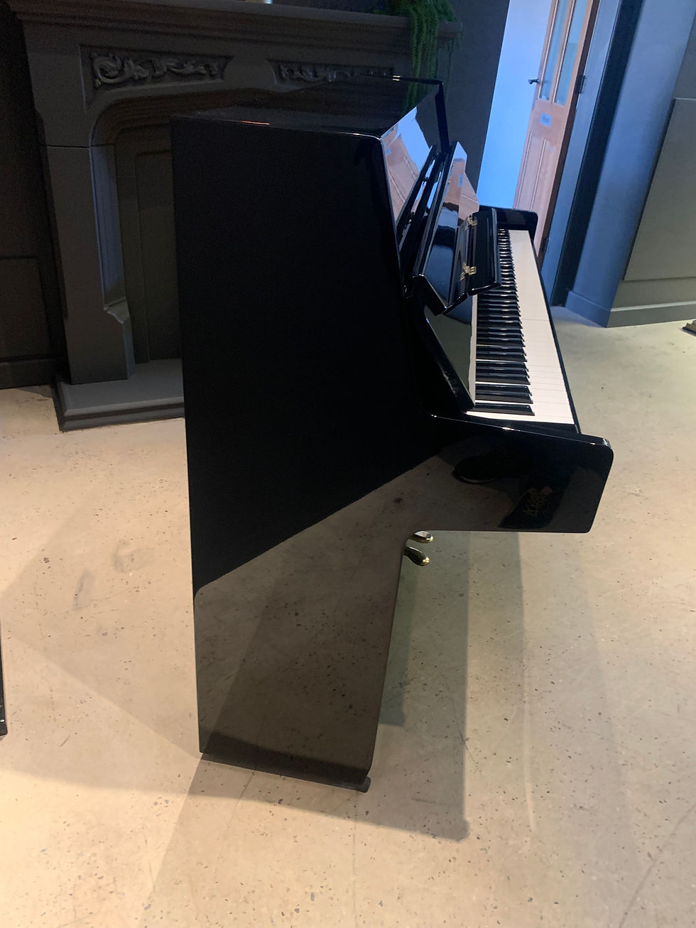 Thumbnail: Offenbach DU-4 compact upright piano - gloss black