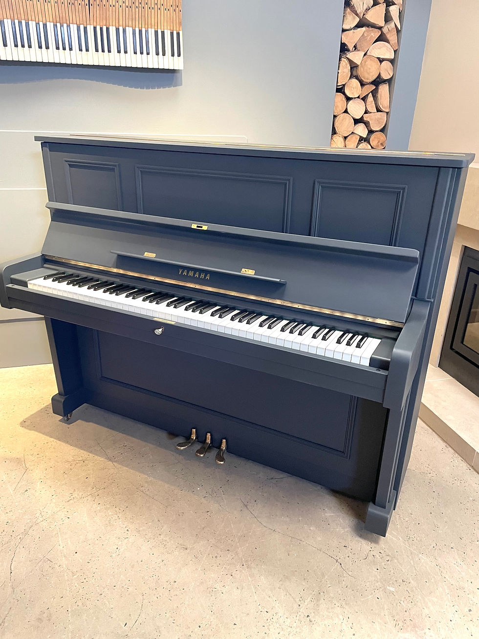 Thumbnail: Yamaha U1 - bespoke design in basalt - matching stool
