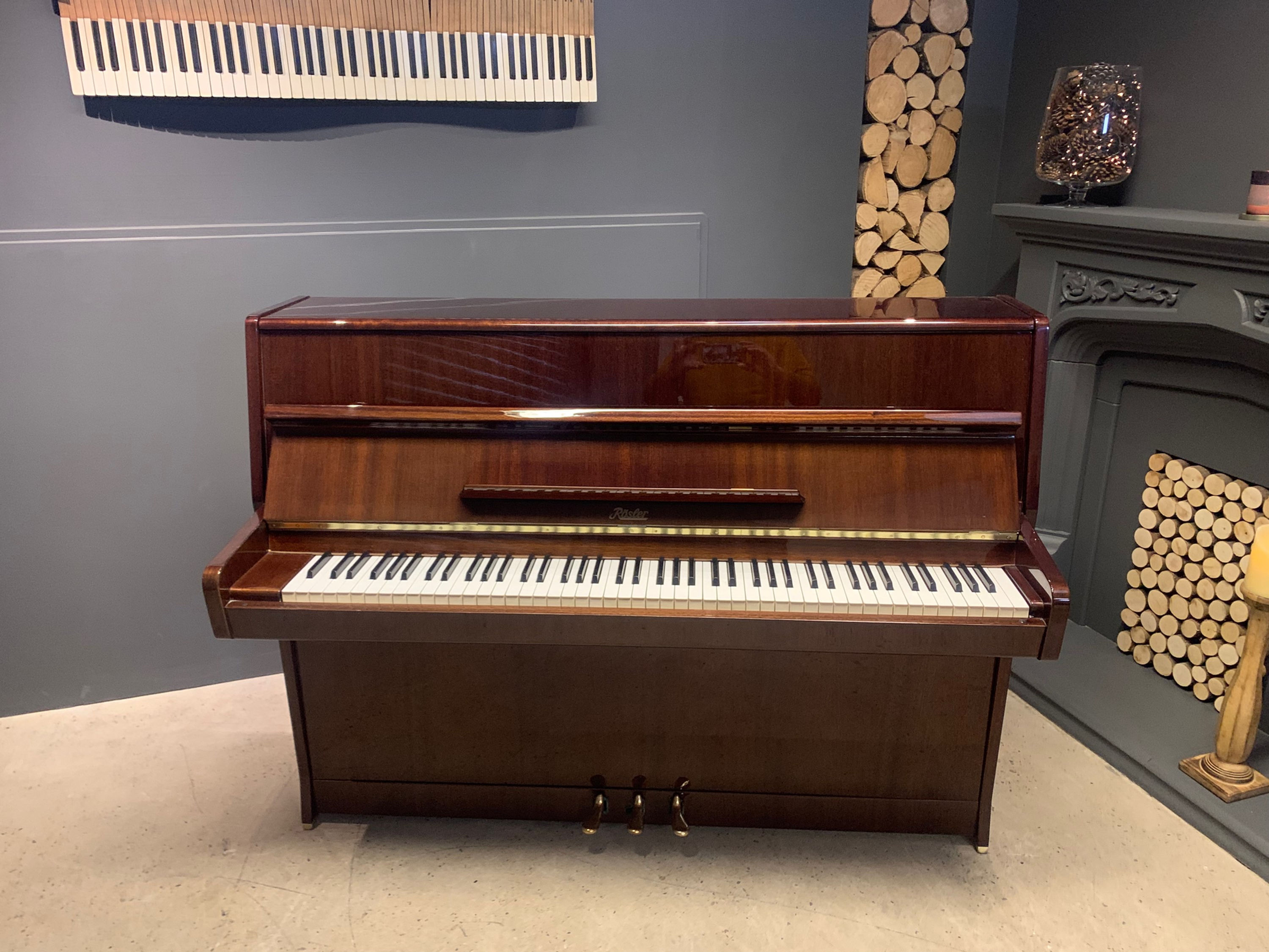 Rosler 109 compact Mahogany upright piano