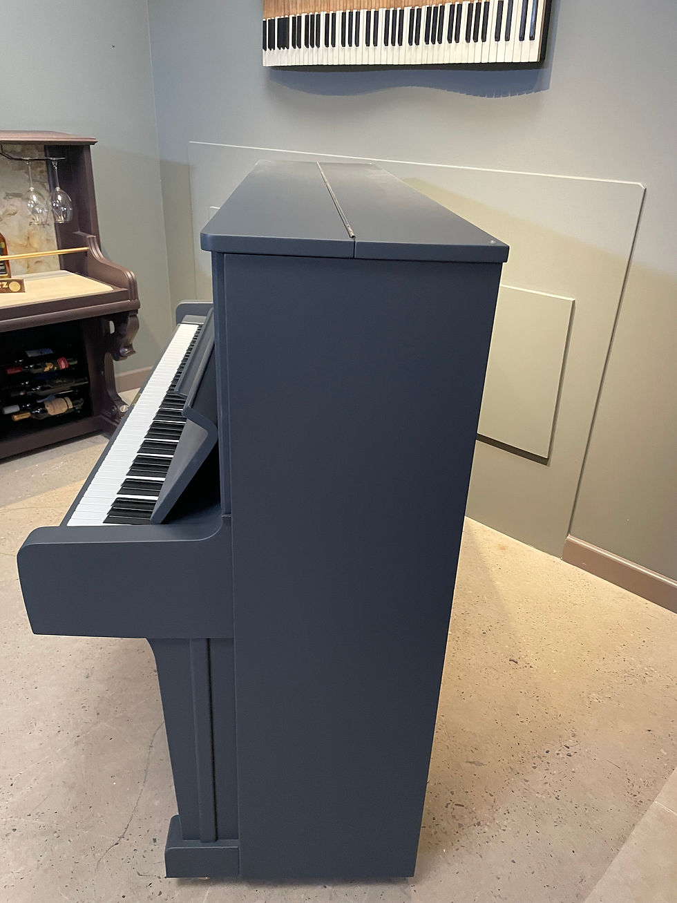 Thumbnail: Yamaha U1 - bespoke design in basalt - matching stool