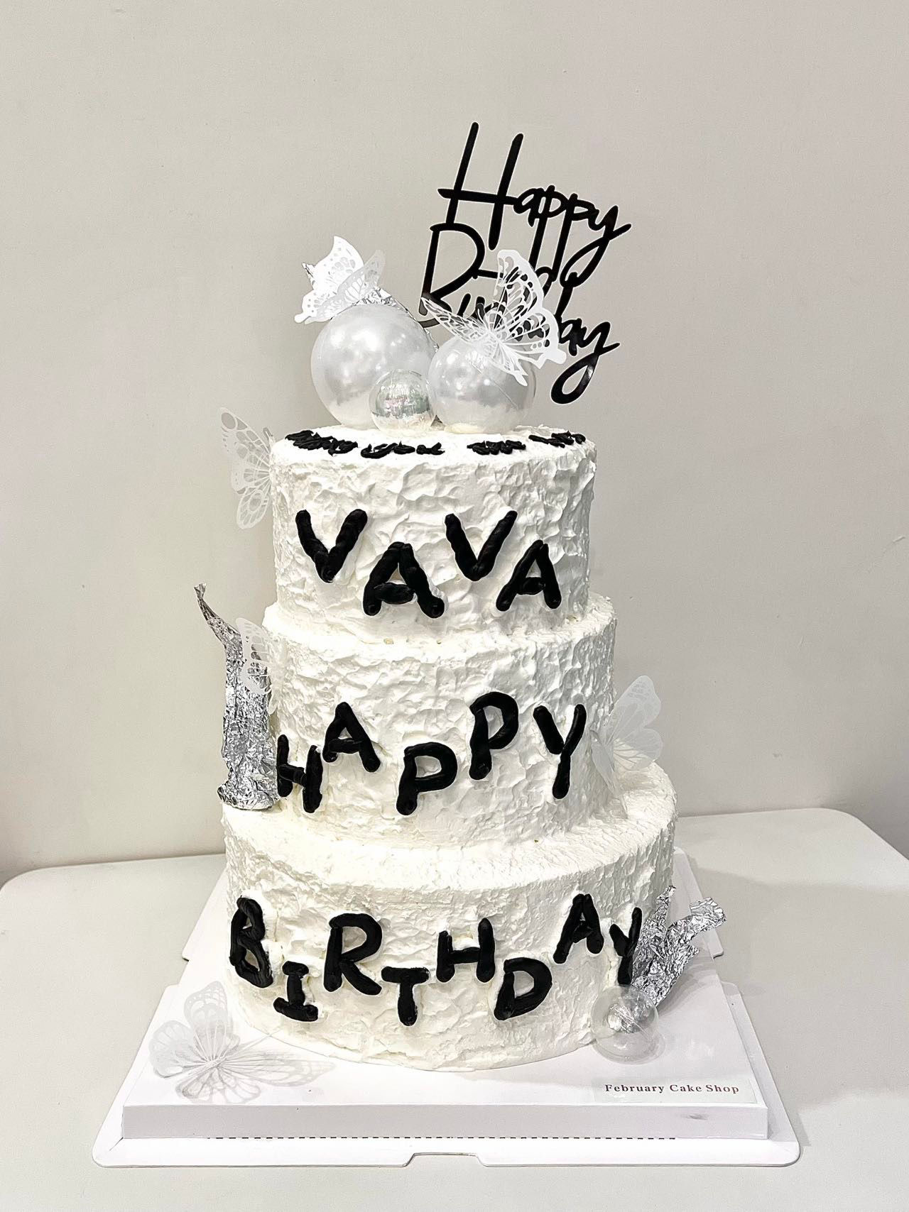 定製三層蛋糕8️⃣➕6️⃣➕5️⃣寸