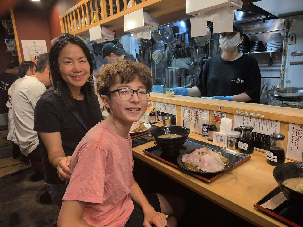 Tokyo ramen experience at Hakata Tonkotsu Ramen Ichiban.
