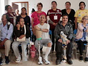 Con prótesis, SEDIF brinda movilidad y autonomía a personas con discapacidad