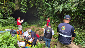Protección Civil continúa búsqueda y rescate en la gruta Chichicazapa