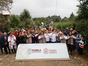Karla Martínez transforma caminos en Loma Bonita