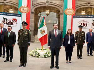 Con patriotismo y amor por Puebla, inicia conmemoración del 216 aniversario
