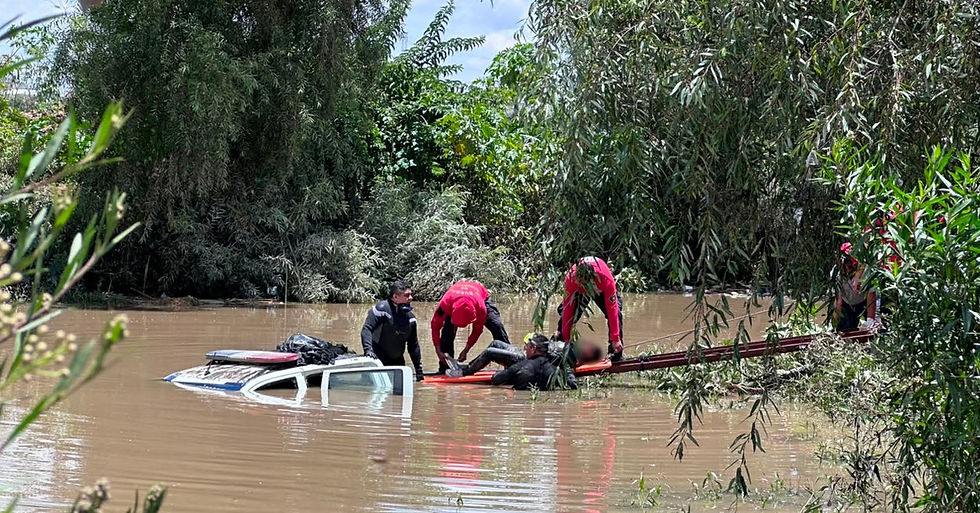 Protección Civil y Bomberos localizan tres cuerpos femeninos