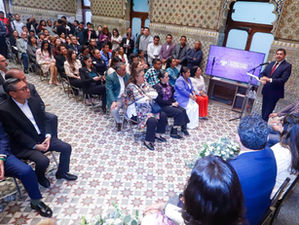 Reconocen legado las mujeres en la vida pública y cultural de Elena Garro