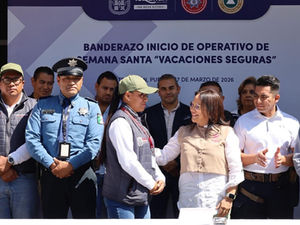 Karla Martínez da banderazo de inicio del operativo “Vacaciones Seguras Semana Santa 2026 en Teziutlán”