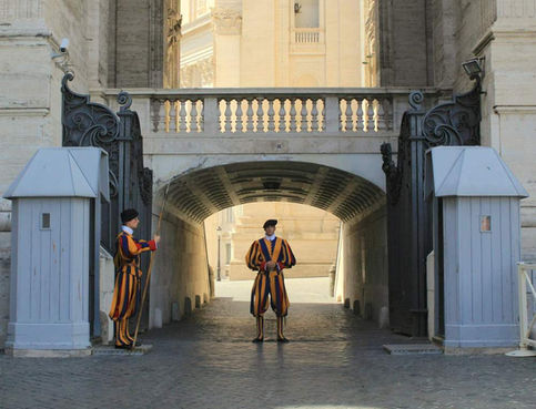 A swiss guard standing in attention
