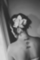 BRIDE BEACH HAIR WITH FLOWER