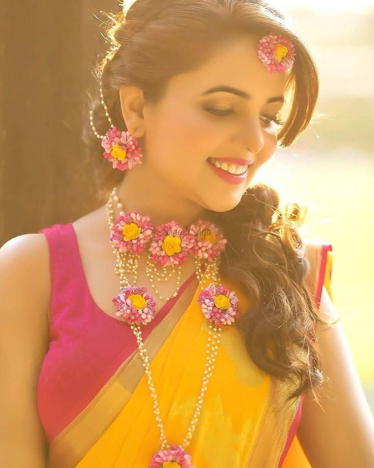 flower haldi look for bride