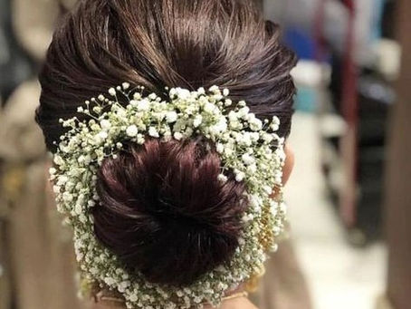 Temple Visits to Special Occasions: When to Wear a Real Flower Gajra