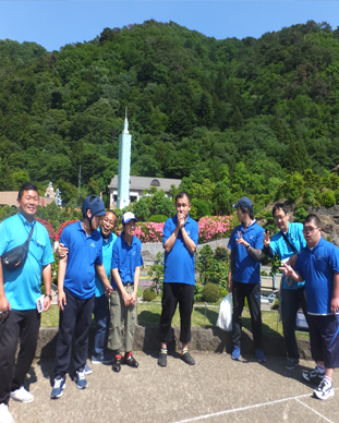 活動紹介-研修旅行.png