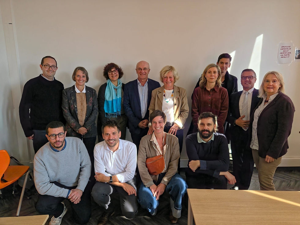 Équipe de recherche du projet IDeATIon CANCERVIH à Sorbonne Université avec les Pr Brigitte Autran et Jean-Philippe Spano.