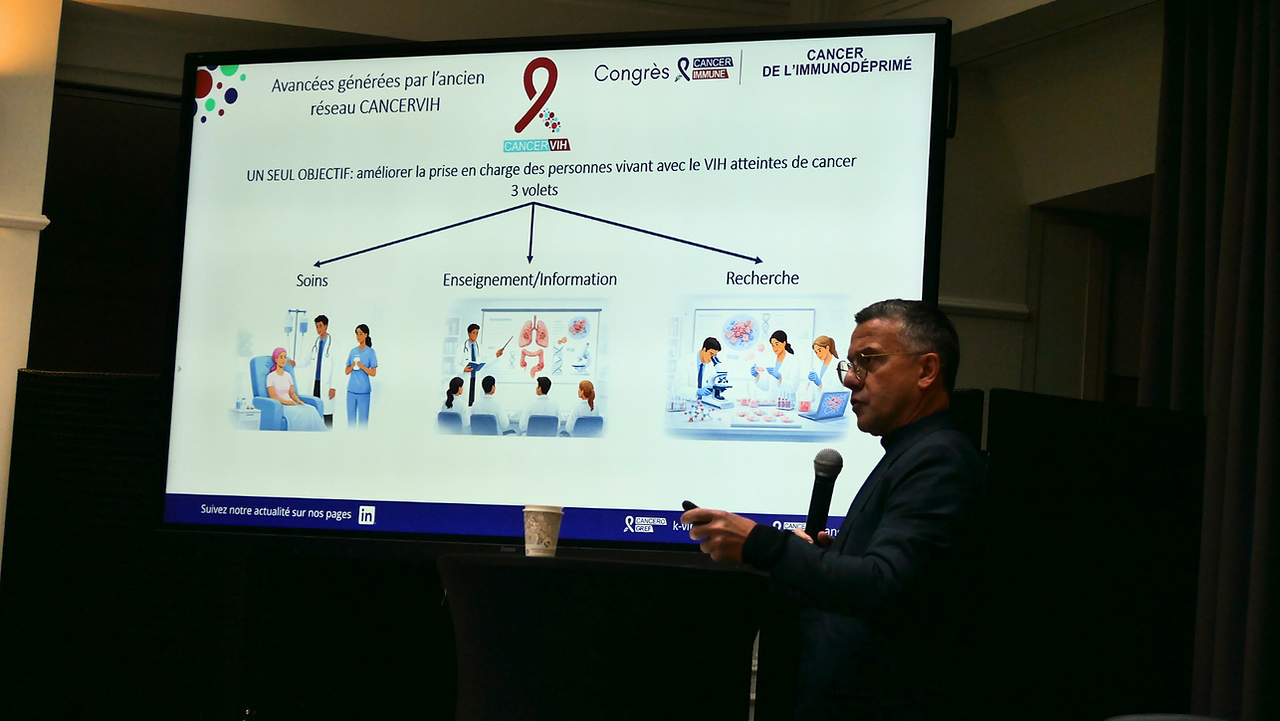Le Pr Jean-Philippe Spano à la tribune du congrès CANCERIMMUNE lors de la session CANCERVIH.