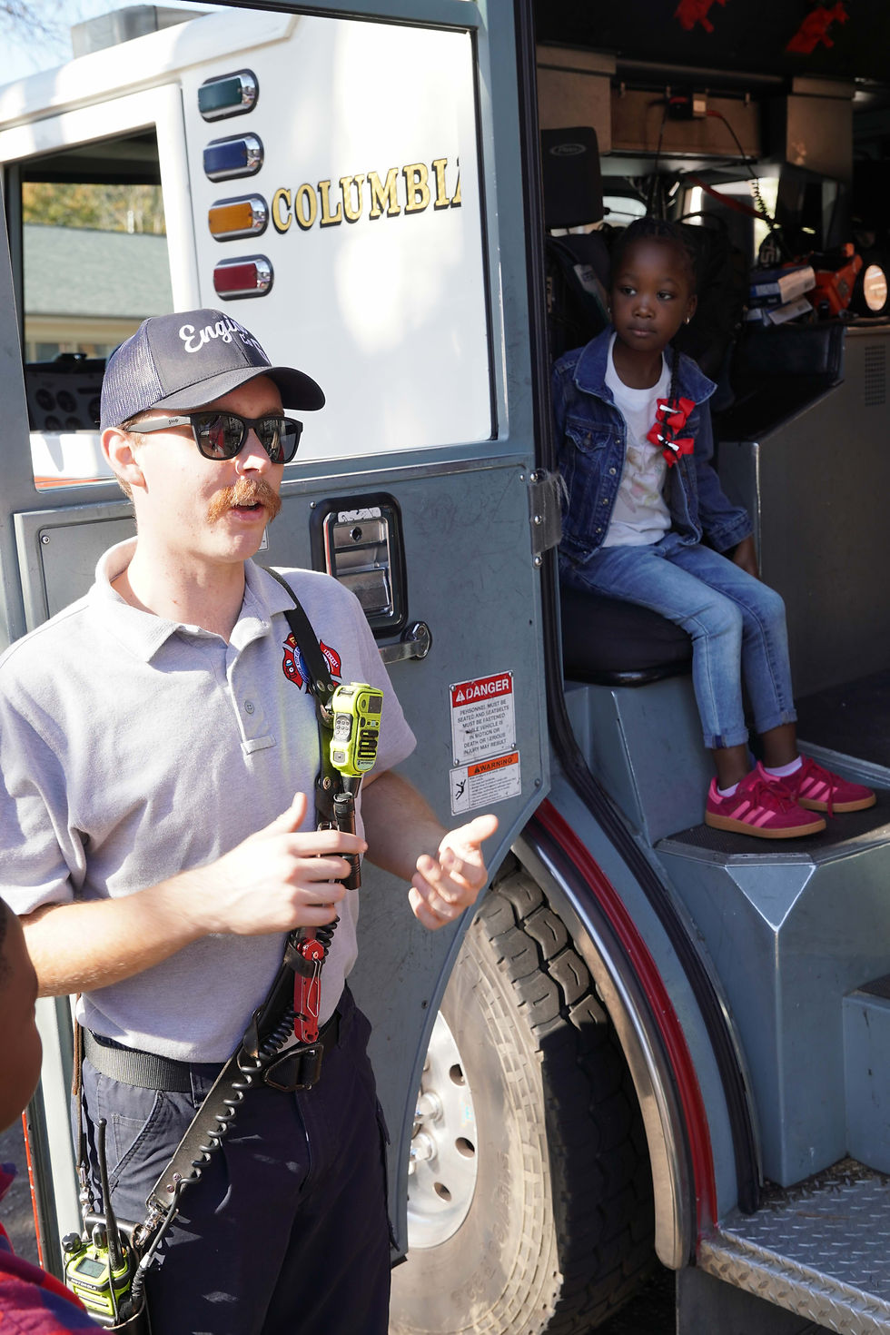 Children that survived the Creekside Apartments fire had the opportunity to explore Engine 6 involved in extinguishing the fire that destroyed their personal property and left them displaced. Taken December 24, 2025/Juarez©2025