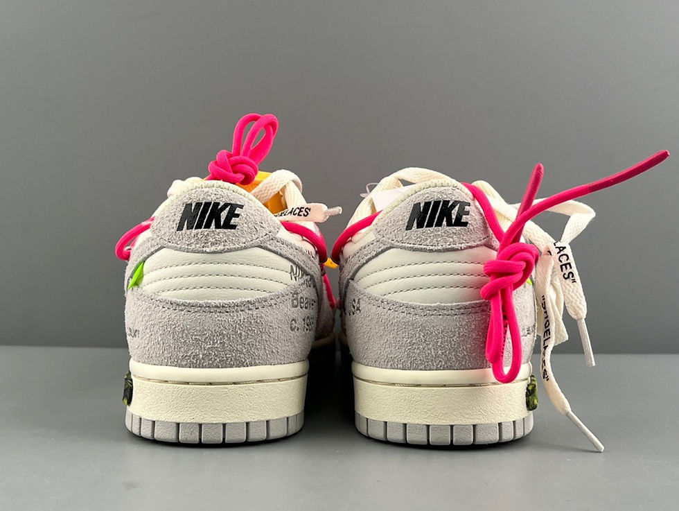 Thumbnail: NIKE DUNK LOW OFF-WHITE LOT 17
SAIL/NEUTRAL GREY-HYPER PINK