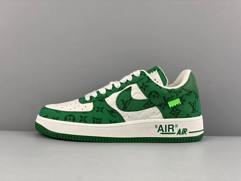 NIKE AIR FORCE 1 X LV SNEAKER