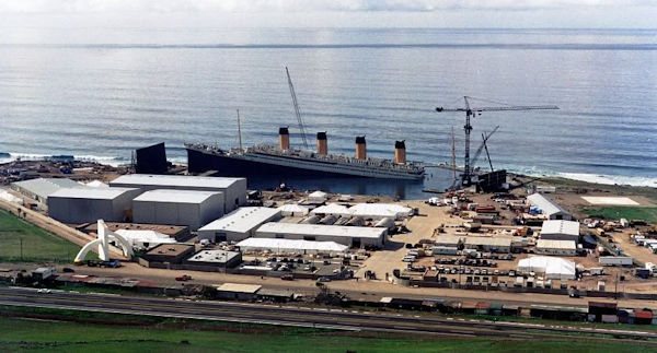 Rosarito, Baja California. Titanic.